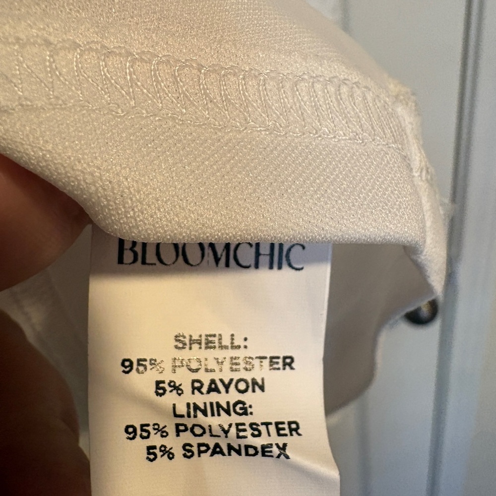 BloomChic White Textured Blouse - Picture 4 of 5
